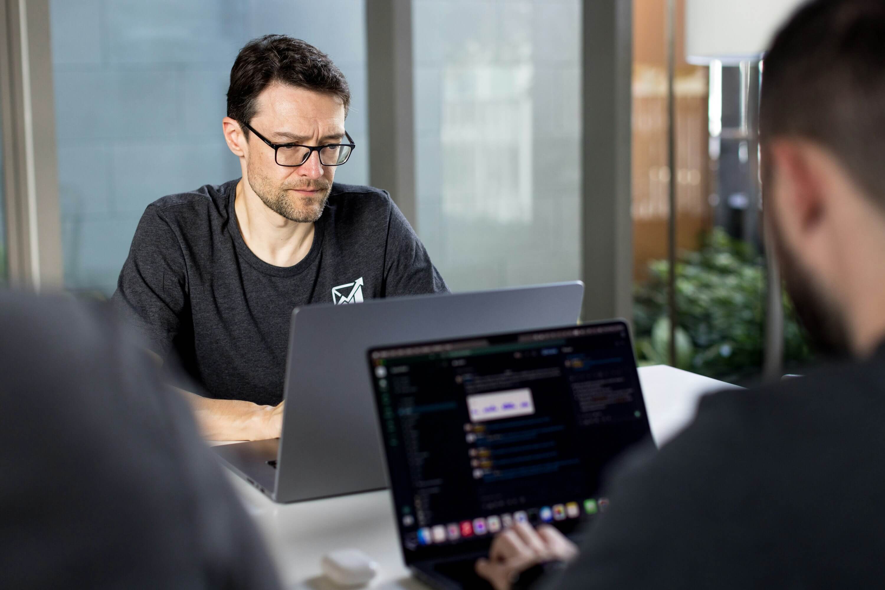 Application development team collaboration in office